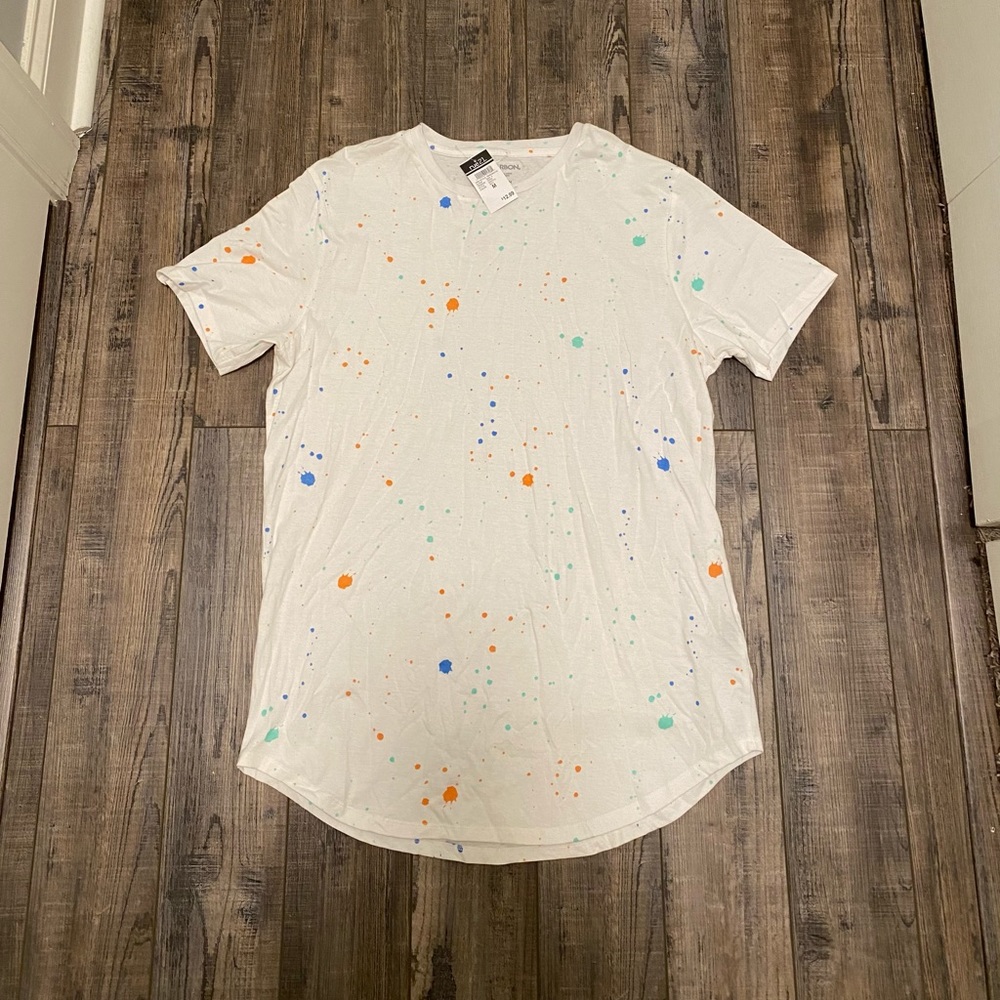 Graphic white t-shirt